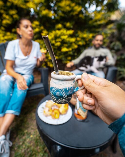 ✨ Nothing like finishing the working day with a good mate in company...

For the little ones without CBD, obviously 😛
.
.
.
#milonga #milongayerbamate #yerbamate #miami #yerba #organictea #organic